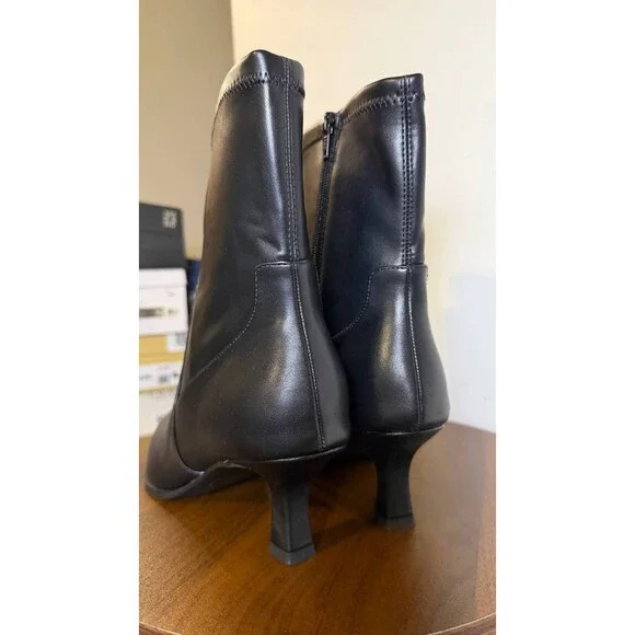 DV Dolce Vita Black Polyurethane Heeled Booties 9M New in Box MSRP $89 - Picture 7 of 14